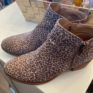 Lucky brand leopard booties